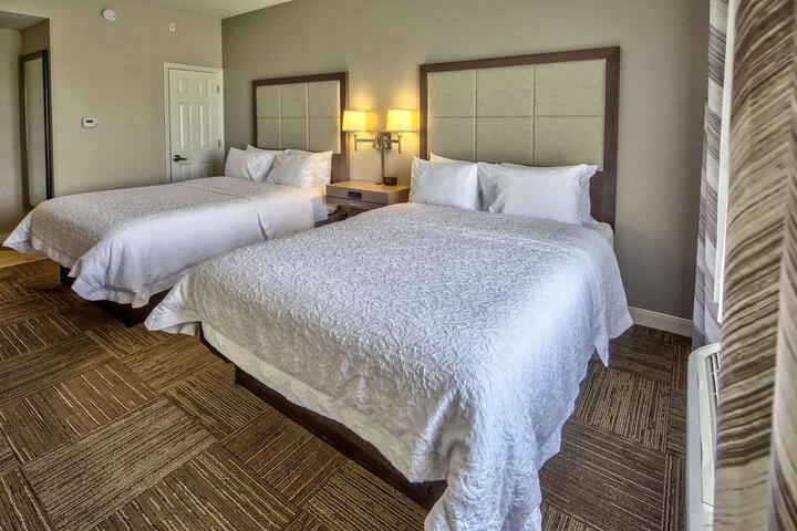 Standard Room, King or Two Doubles (2 of 4)
