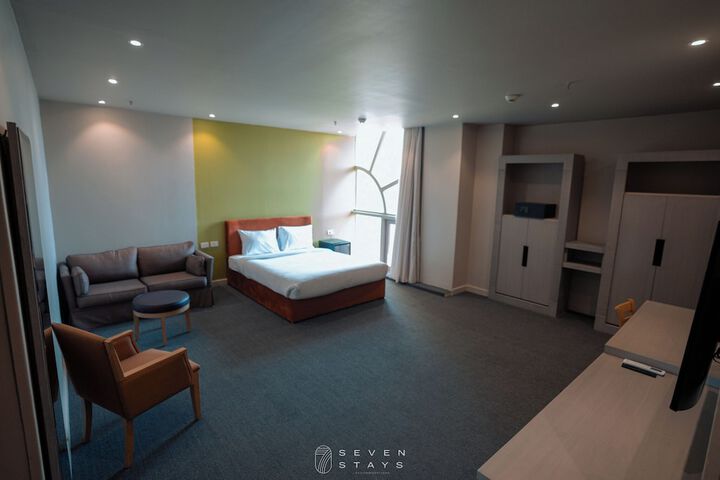 Room 21 of 25