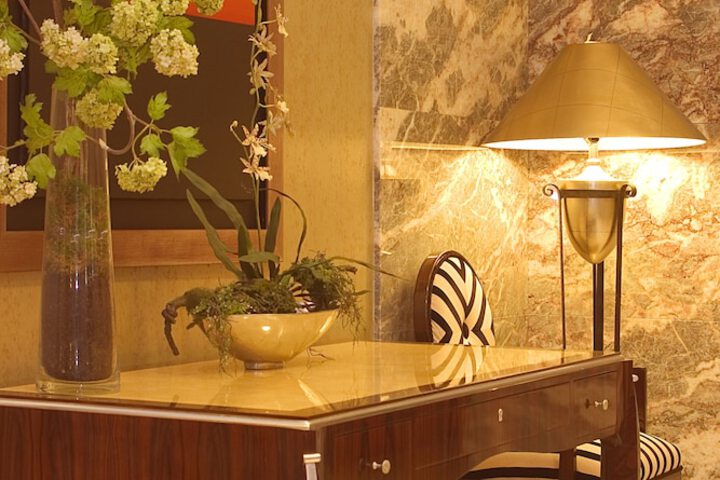 Entrance & Lobby