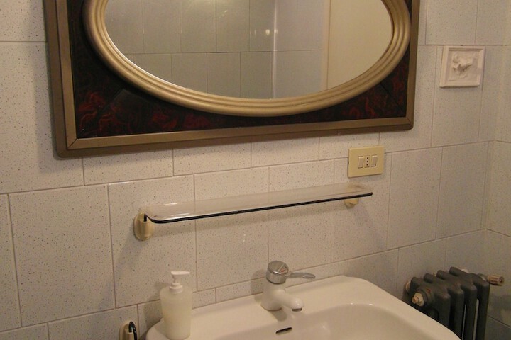 Room 26 of 44