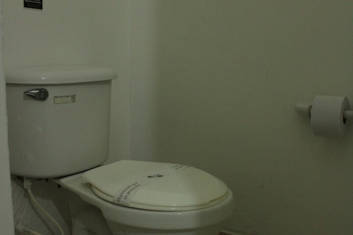 Room 65 of 160