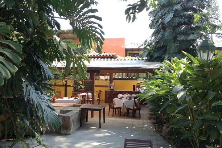 Dining Photos