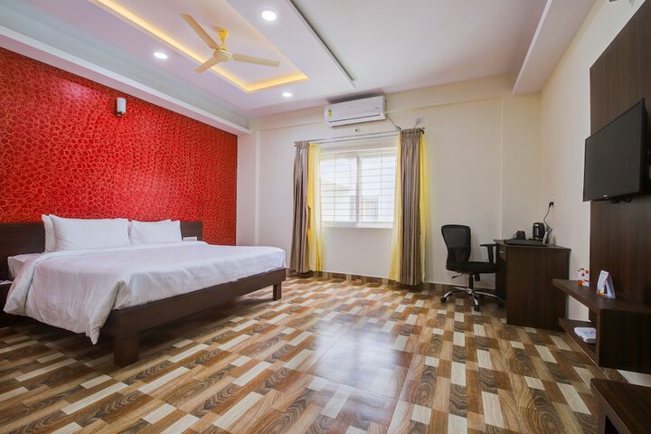 Room 13 of 34