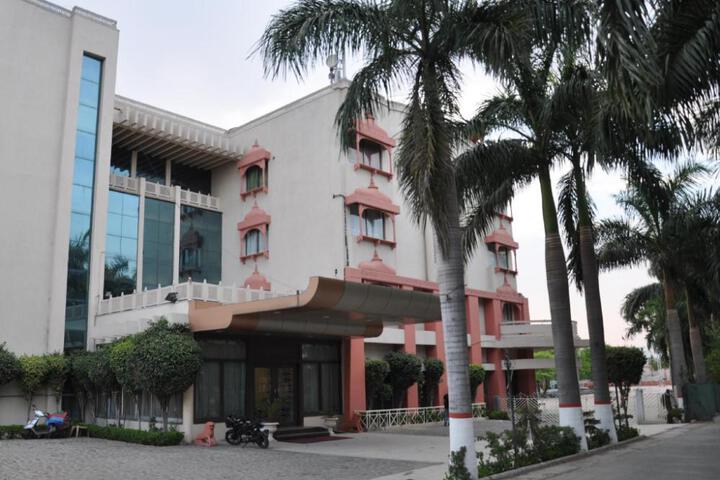 Hotel Jabali Palace