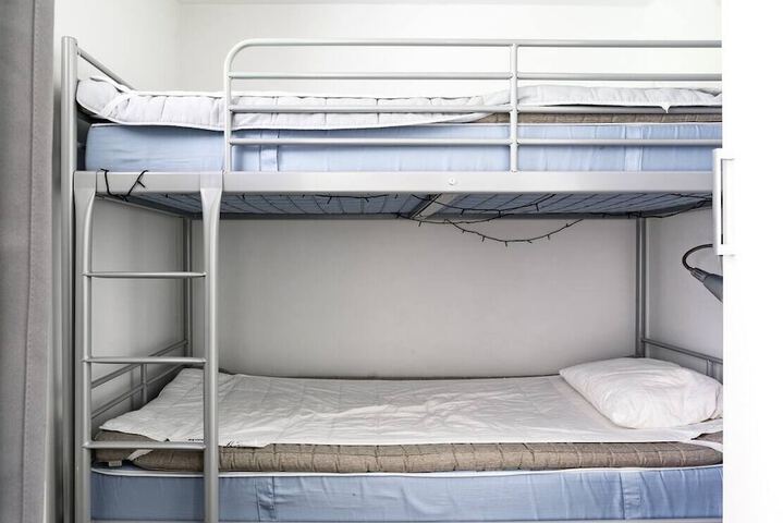 Room 296 of 865