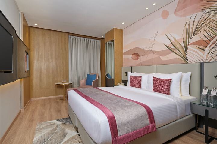 Room 5 of 23