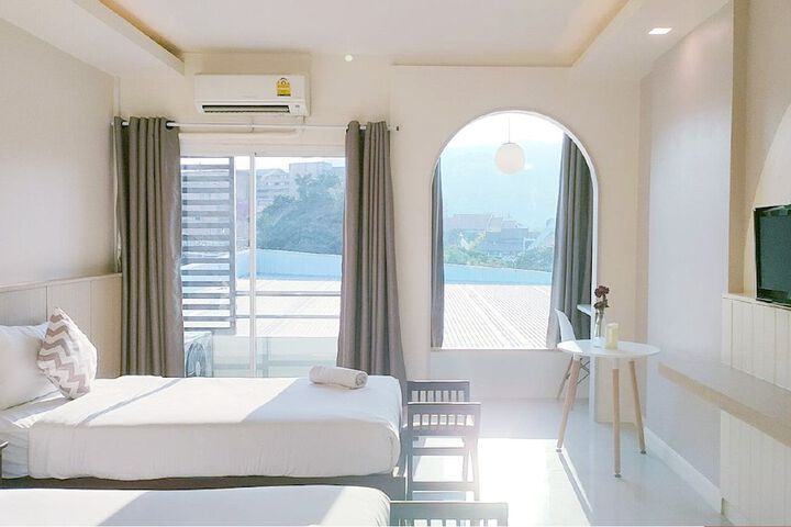 Room 9 of 23