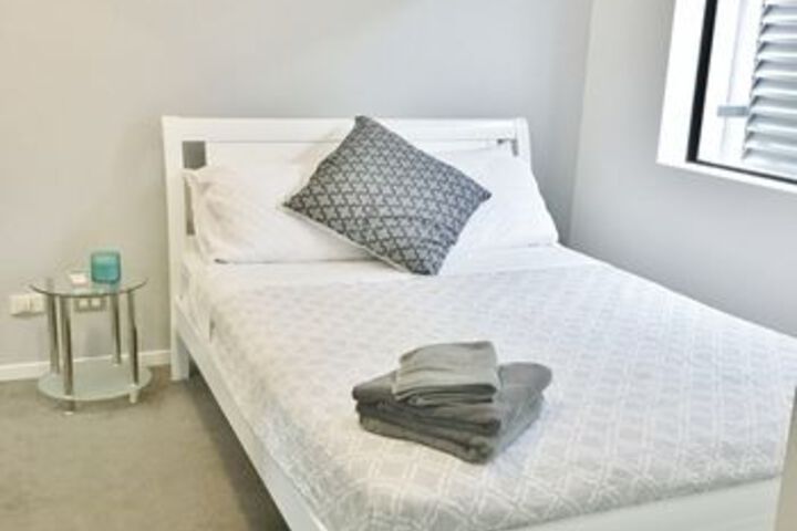 Room 5 of 20
