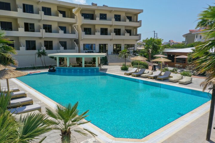 Pool 6 of 14