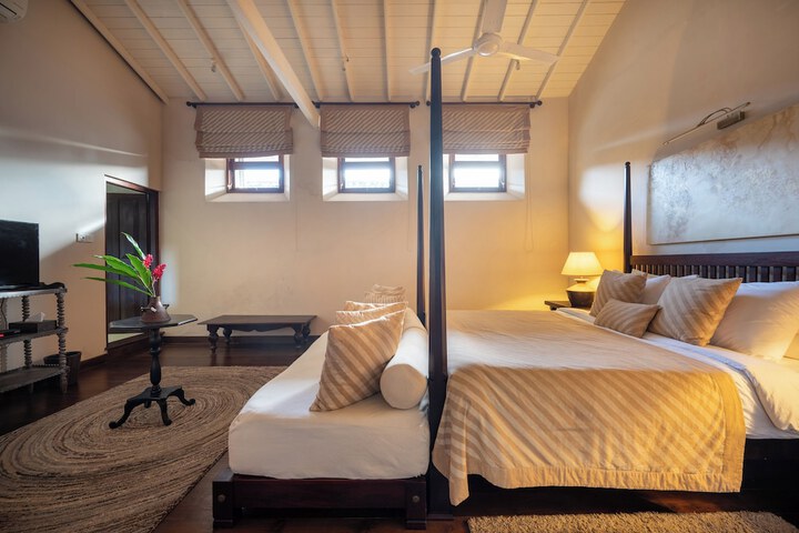 Room 16 of 31