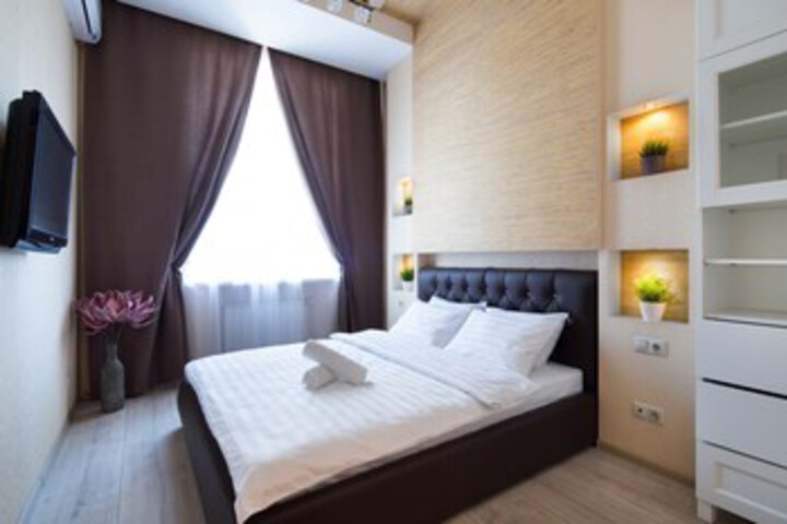 Room 6 of 14