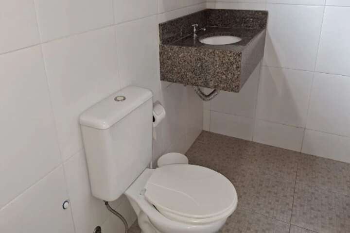 Room 12 of 40