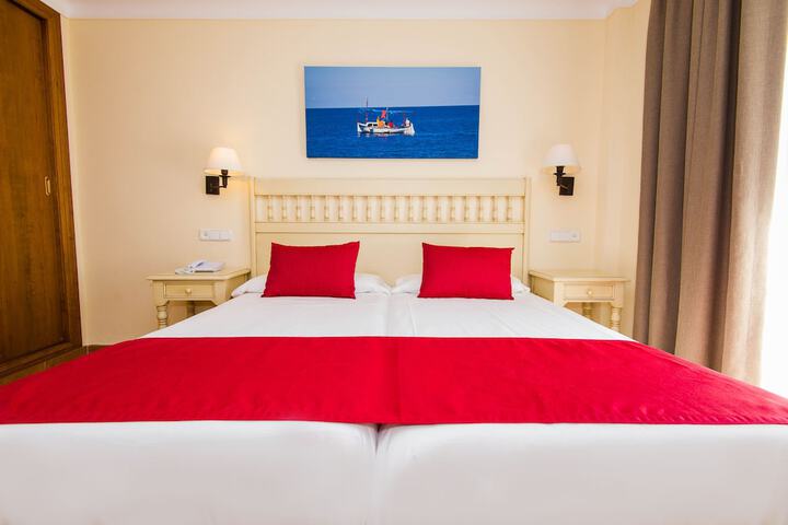 Room 4 of 59