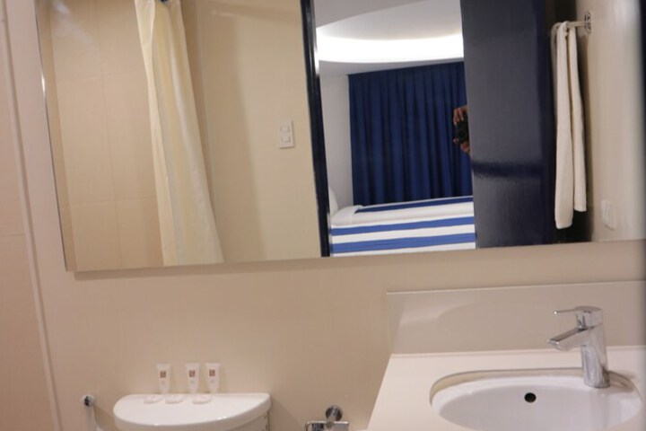 Room 29 of 45