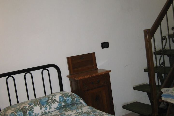 Room 7 of 22