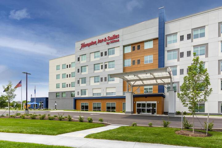 Hampton Inn &  Suites by Hilton Louisville East Oxmoor in Louisville, KY