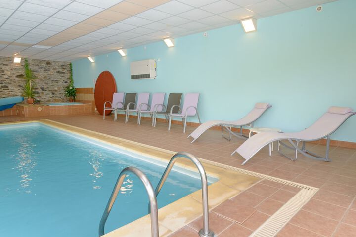 Hotel with Pool