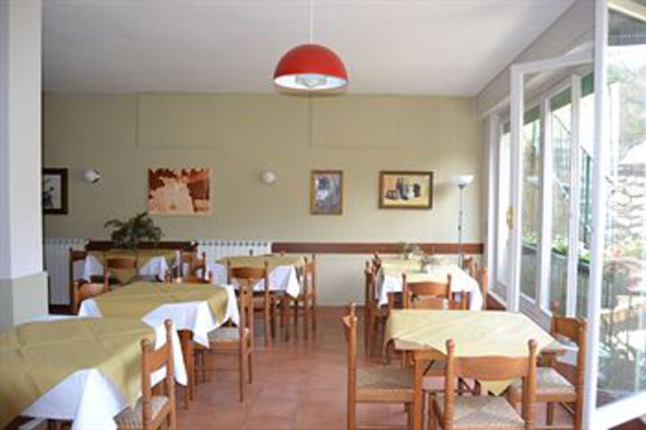 Dining 13 of 73