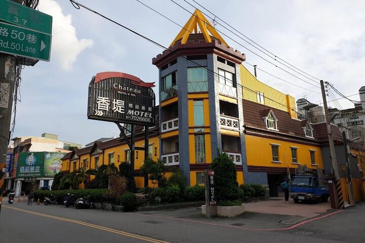 Hotel 37 of 39
