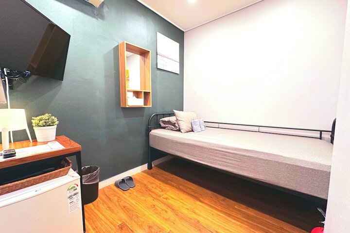 Room 29 of 58