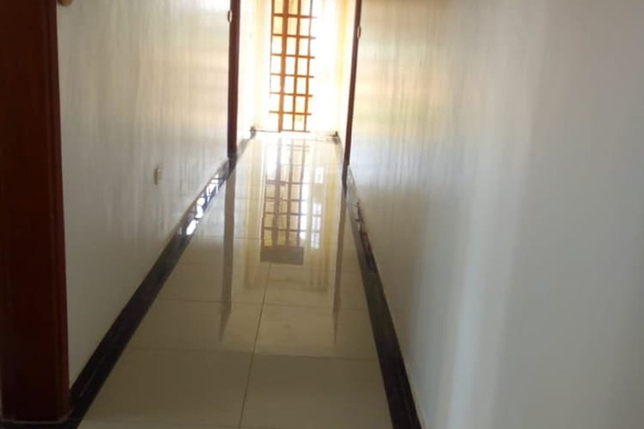 Ballroom/Hall 21 of 25