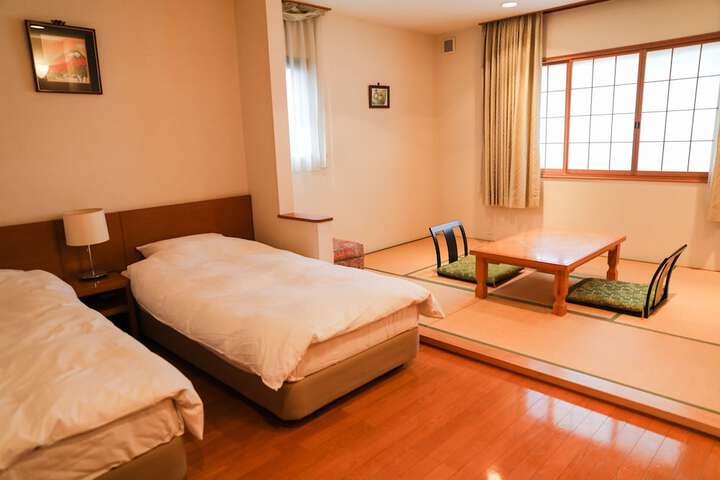 Room 8 of 70
