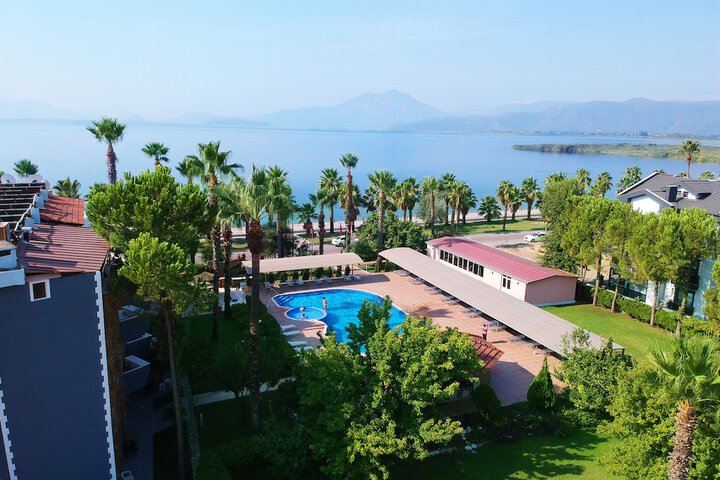 Pool Hotel