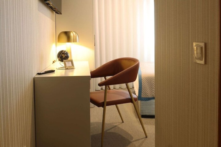 Room 35 of 70
