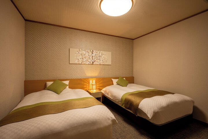 Room 15 of 44