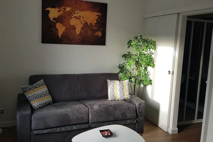 Room 3 of 11