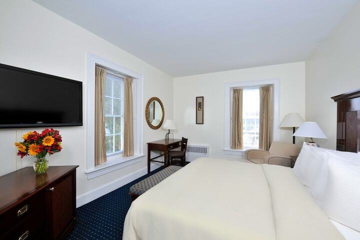 Room 15 of 46