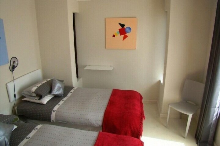 Room 5 of 26