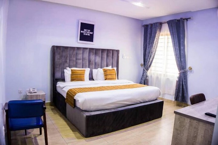 Room 15 of 51