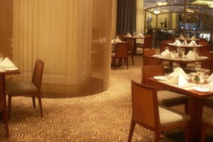 Dining 24 of 28