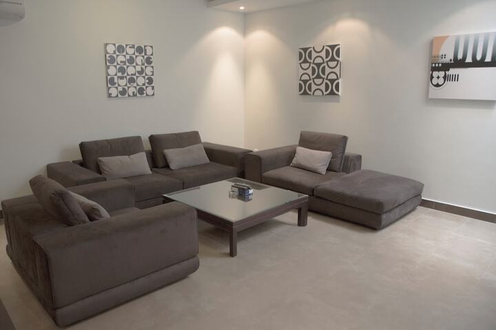 Room 15 of 25