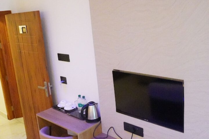 Room 15 of 56