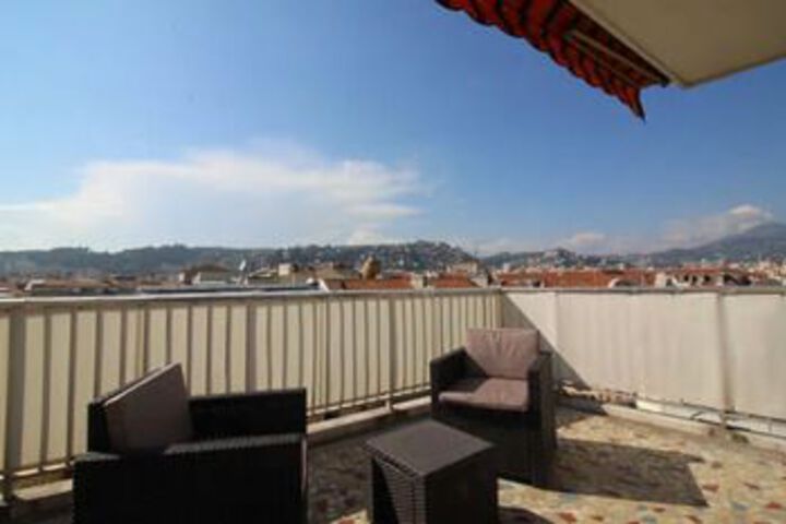 Terrace/Patio 9 of 10