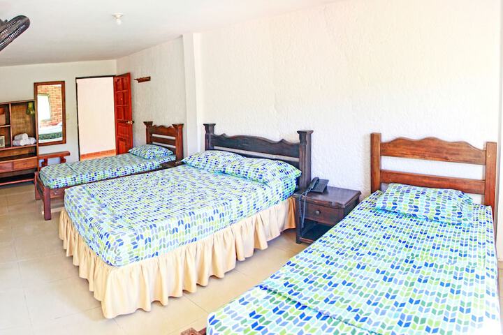 Room 18 of 38