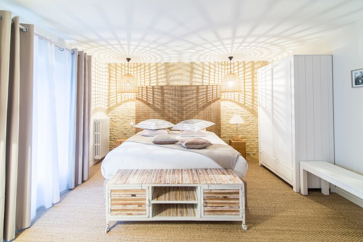 Room 3 of 50
