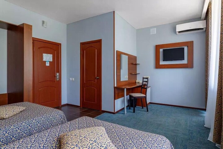 Room 14 of 48