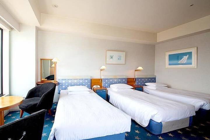 Room 20 of 66