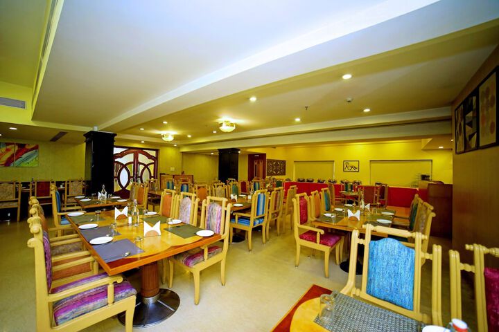 Dining Photos