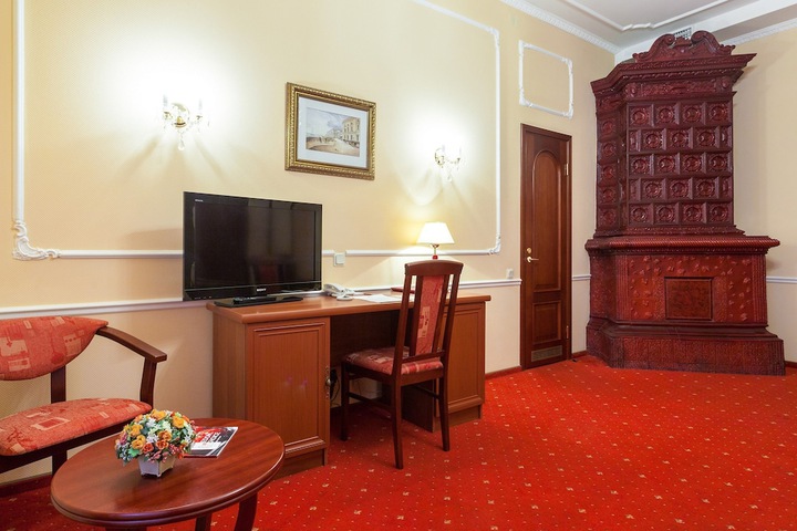 Room 10 of 34
