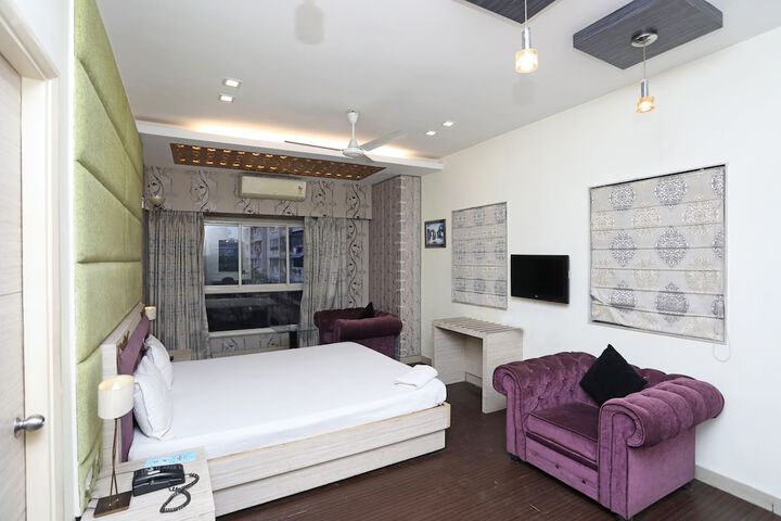 Room 44 of 92