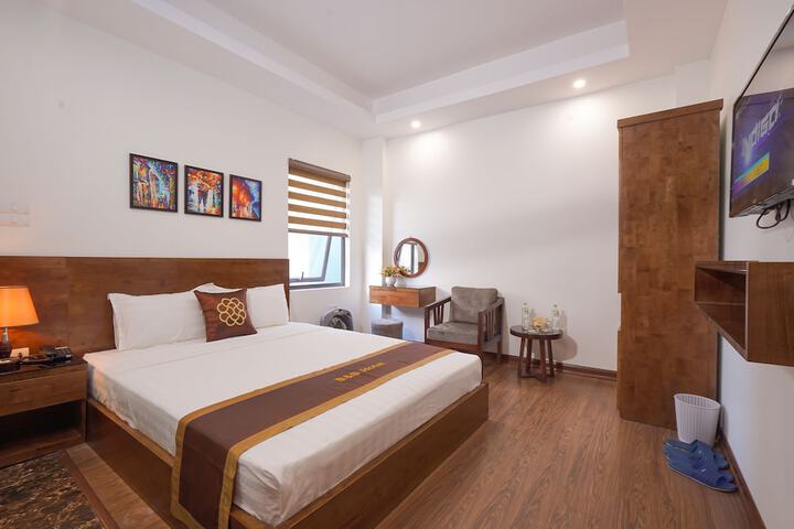 Room 17 of 25