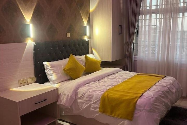 Room 7 of 56