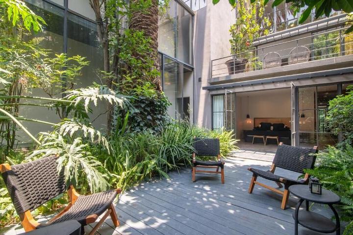 Terrace/Patio 9 of 10