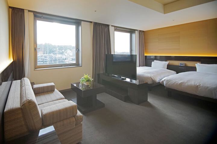 Room 7 of 68