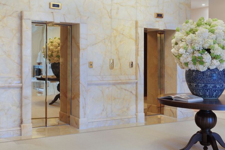 Entrance & Lobby