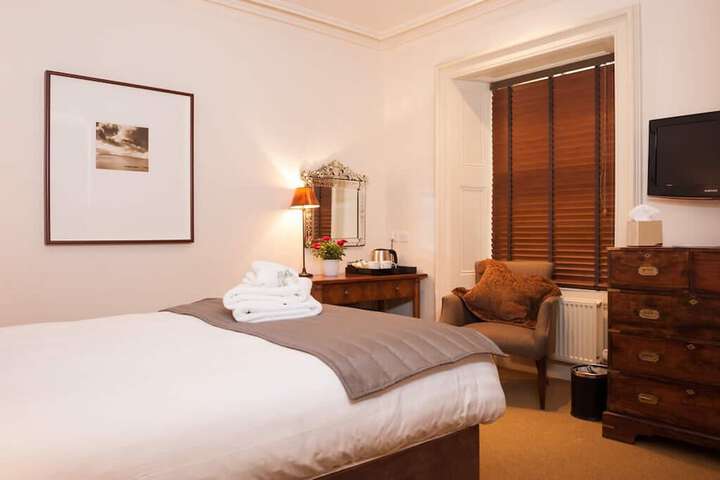 Room 21 of 59